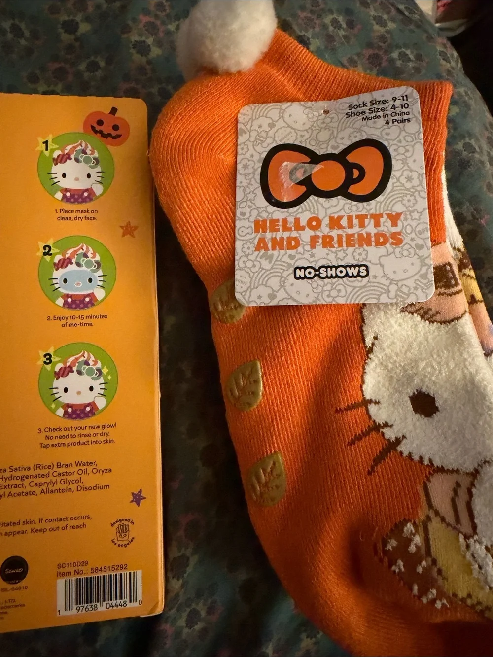 Hello Kitty Halloween No show socks 4 pack &the Crème shop x Hello Kitty 5 masks